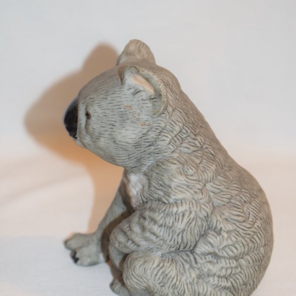 Royal Heritage Koala Porcelain Figurine - Picture 4 of 5
